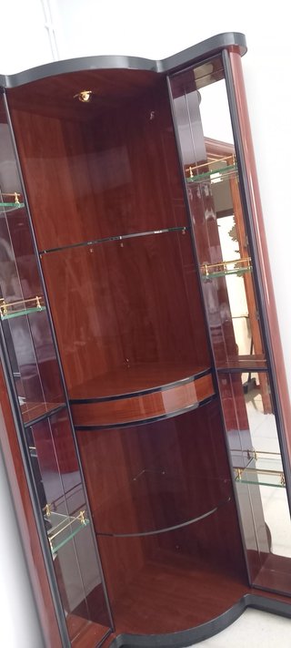 Mueble de esquina madera y cristal
