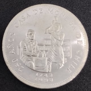 2 MONEDAS DE CHILE 10.000 Y 2000 PESOS