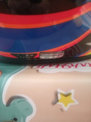 Casco AGV Pista GP firmado