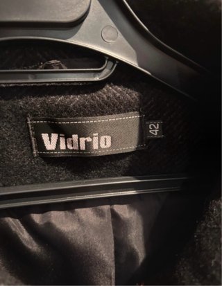Abrigo Vidrio Negra