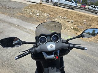 Yamaha XMAX 125cc Negra - Maxi Scooter