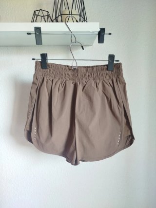 Pantalones deportivos marrones