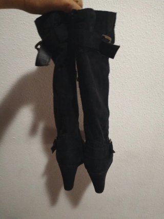 Botas de terciopelo negras