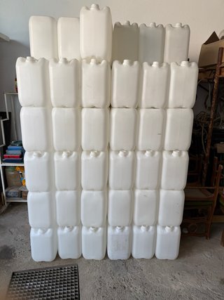GARRAFAS LIMPIAS  PARA AGUA 25 CON TAPON DE CIERRE