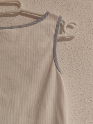 Camiseta de niña talla 11-12 años de Zara.