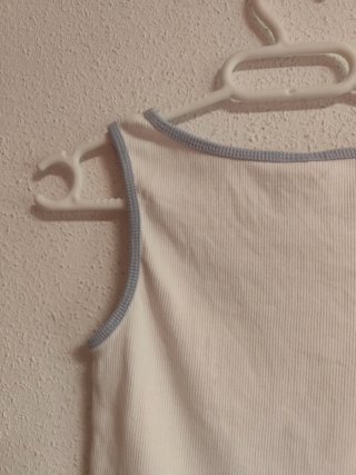 Camiseta de niña talla 11-12 años de Zara.