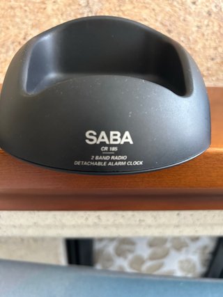 Radio despertador SABA CR 185