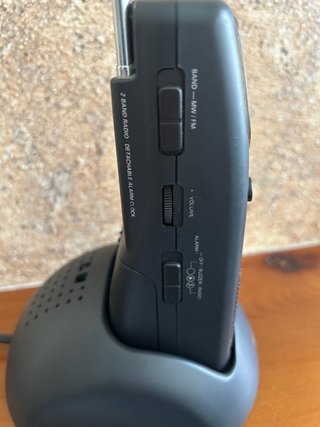 Radio despertador SABA CR 185