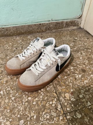 Nike Blazer Beige/Negro