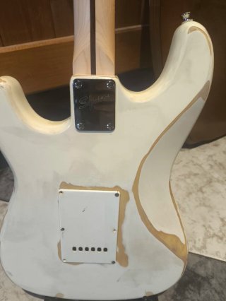 Guitarra stratocaster Relic Squier