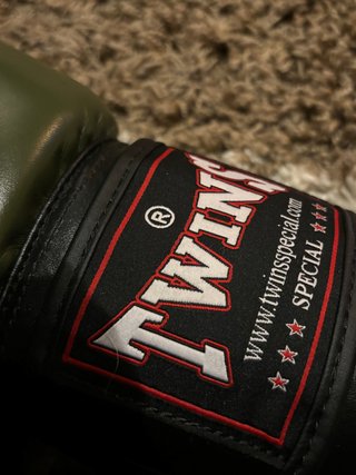 Guantes de boxeo Twins Special 14 oz