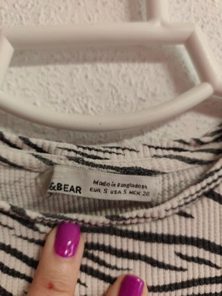 Top de chica talla S de Pull & Bear.