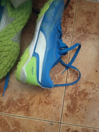 Tenis Puma Azul y Amarillo