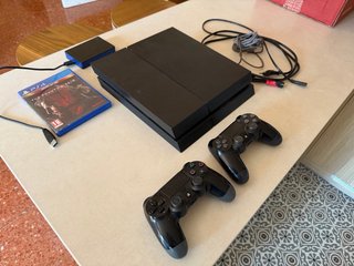 PS4 Negra + Juego + 2 mandos + disco duro 1TB