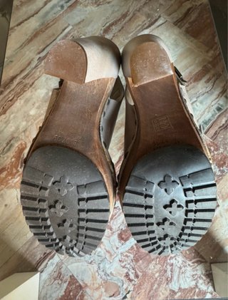 Sandali Schutz Beige