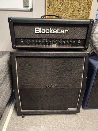 Blackstar ID:100 TVP + Pantalla 4x12 Celestion V30