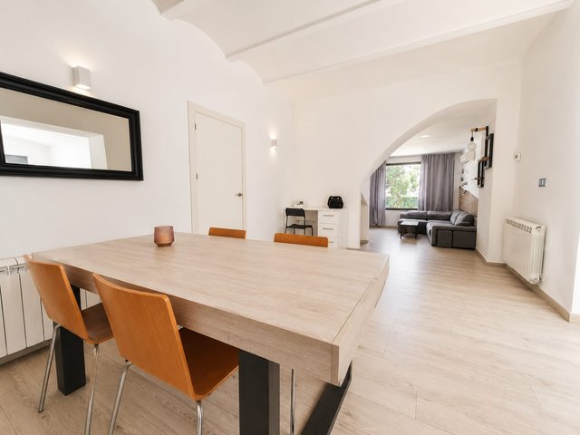 CASA CON PISCINA EN ALQUILER EN SARRIÀ DE TER!!!!!