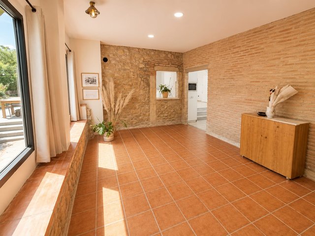 CASA CON PISCINA EN ALQUILER EN SARRIÀ DE TER!!!!!