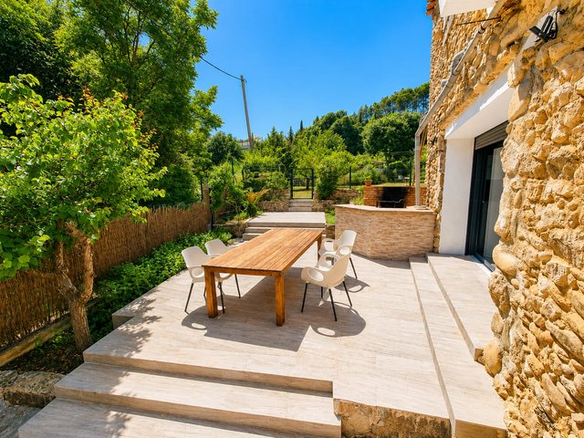 CASA CON PISCINA EN ALQUILER EN SARRIÀ DE TER!!!!!