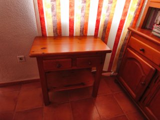 Mesa de pino auxiliar