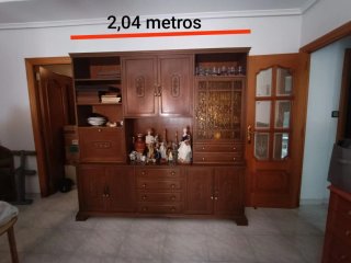 Comedor de madera robusto