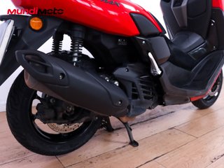 YAMAHA NMAX
