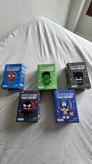 Figuras tipo Lego Superhéroes