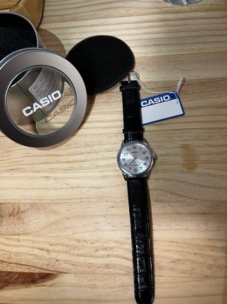 Reloj Casio MTP-V001L Plata/Negro