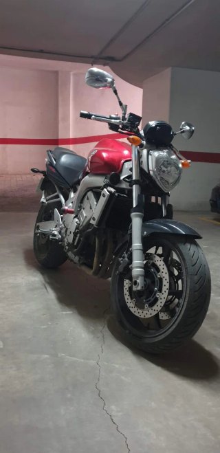 Yamaha FZ6 Naked