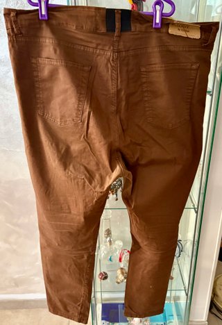 Pantaloni freschi in cotone marrone