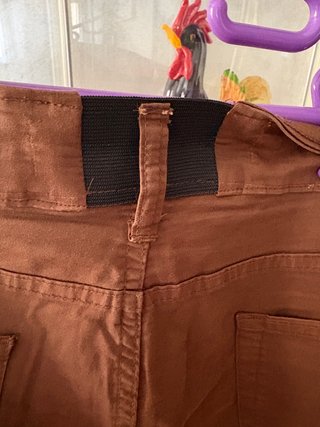 Pantaloni freschi in cotone marrone