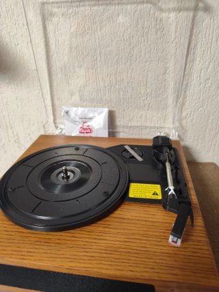 Tocadiscos RETRO RECORD PLAYER (SIN ESTRENAR)