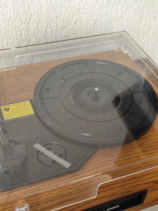 Tocadiscos RETRO RECORD PLAYER (SIN ESTRENAR)