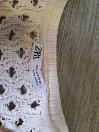 Top Zara volantes beige