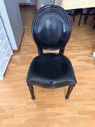 Mesa comedor estilo Isabelino