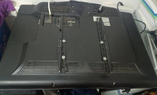 Televisión LG 32 Negra y Plateada