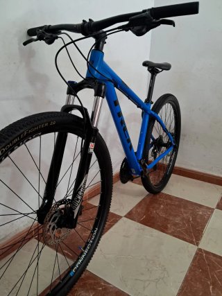 Trek Marlin 7 Talla XL 29 muy ligera y nueva mtb
