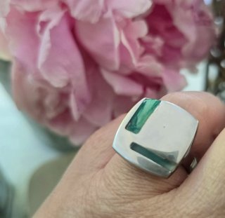 Anillo Vintage Plateado y Verde