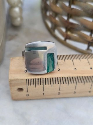 Anillo Vintage Plateado y Verde