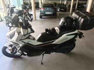 Zontes 368 G Scooter CAMBIO por moto de mayor CC.