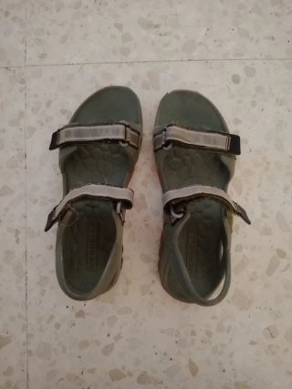 Sandalias Merrell Verdes y Naranjas