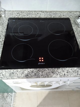 Vitrocerámica y horno Edesa