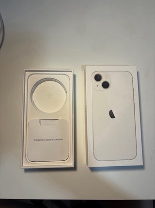 iPhone 13 128GB + 4 fundas