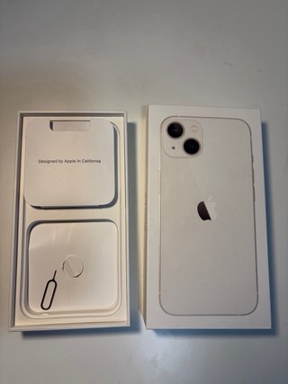 iPhone 13 128GB + 4 fundas