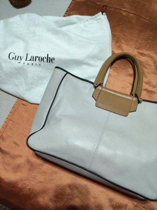 Bolso Guy Laroche beige y Marrón