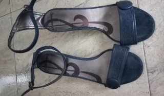 Sandalias tacón bajo azul