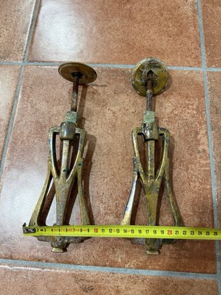 Llamadores de puerta vintage latón