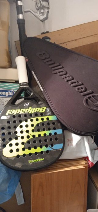 Pala de pádel Bullpadel Hack 02
