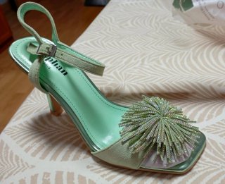 Sandalias Stephane flecos verde y plata