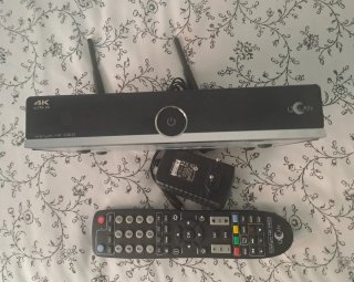 Receptor Uclan Ustym 4K PRO Combo SAT/TDT